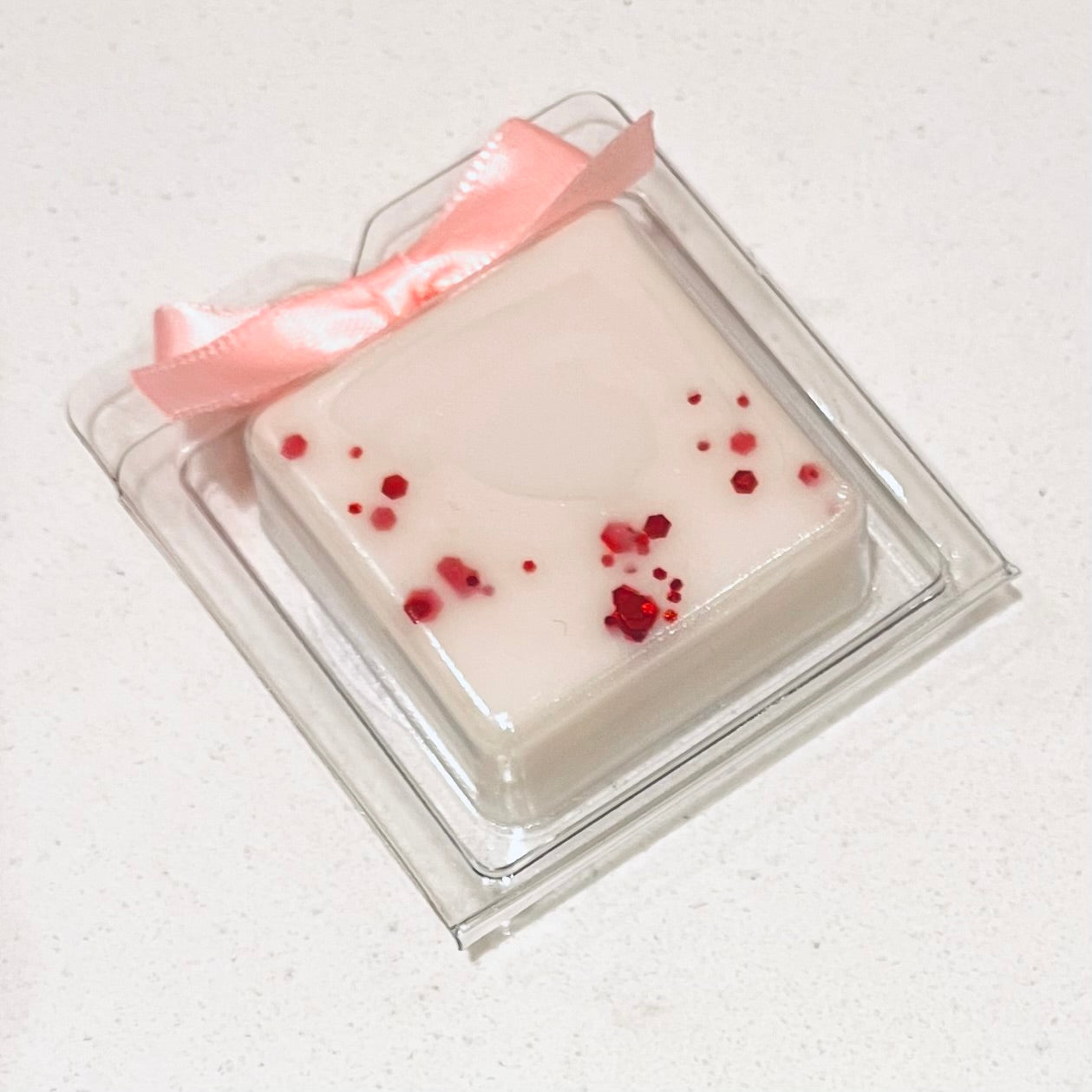 Wax Melt Clamshell - Choose from a selection of scents