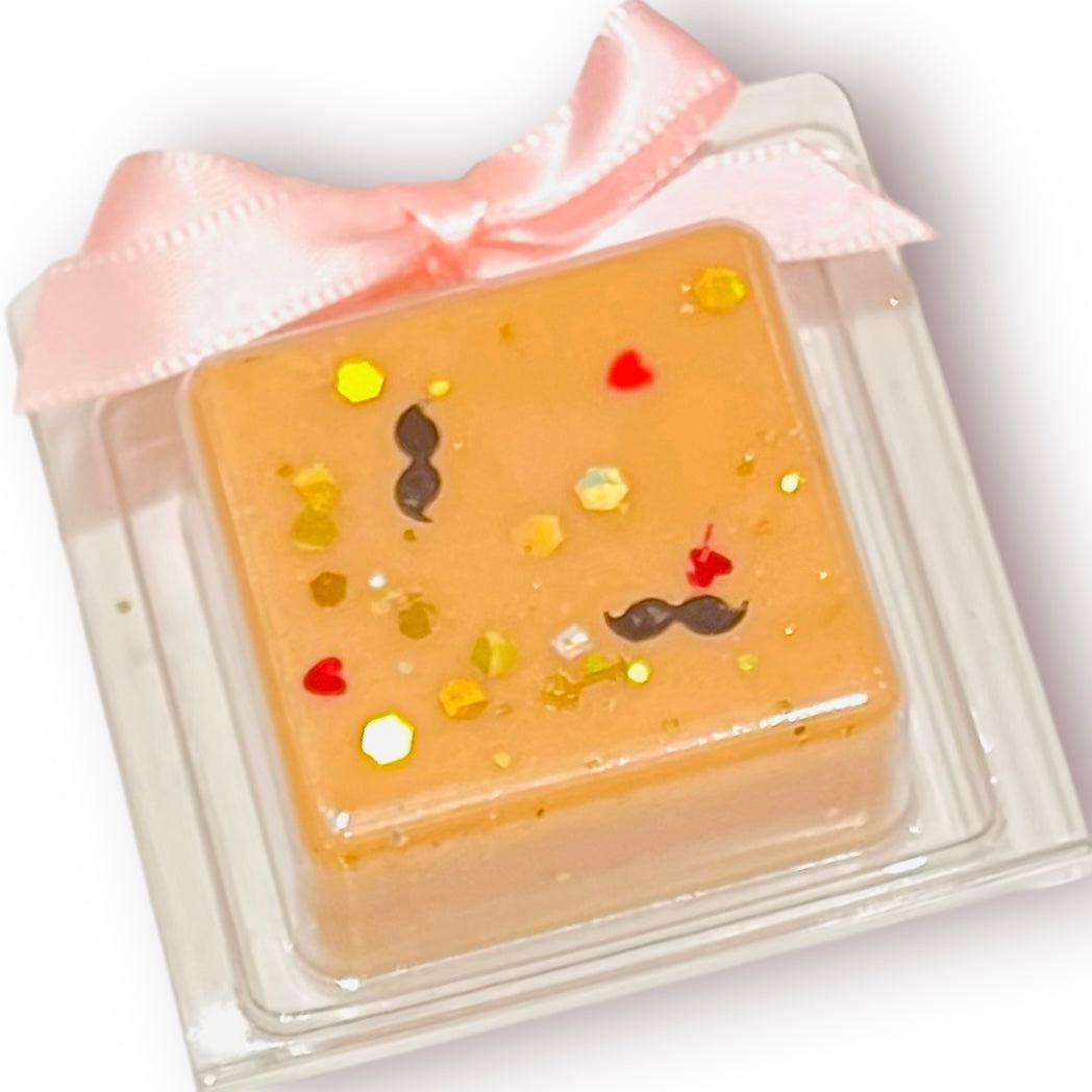Wax Melt Clamshell - Choose from a selection of scents