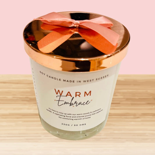 Warm Embrace scented 220g candle